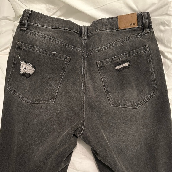 Aeropostale Mom Jeans- Size 10 - Picture 5 of 6